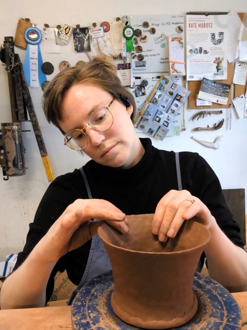 Kate Marotz Kate Marotz making a coil vessel by pinching with her hands